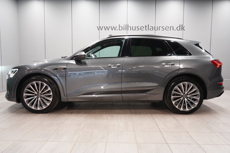Audi e-tron 55 S-line quattro 5d