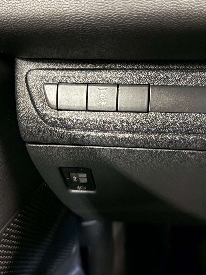 Peugeot 208 1,2 VTi Active 5d