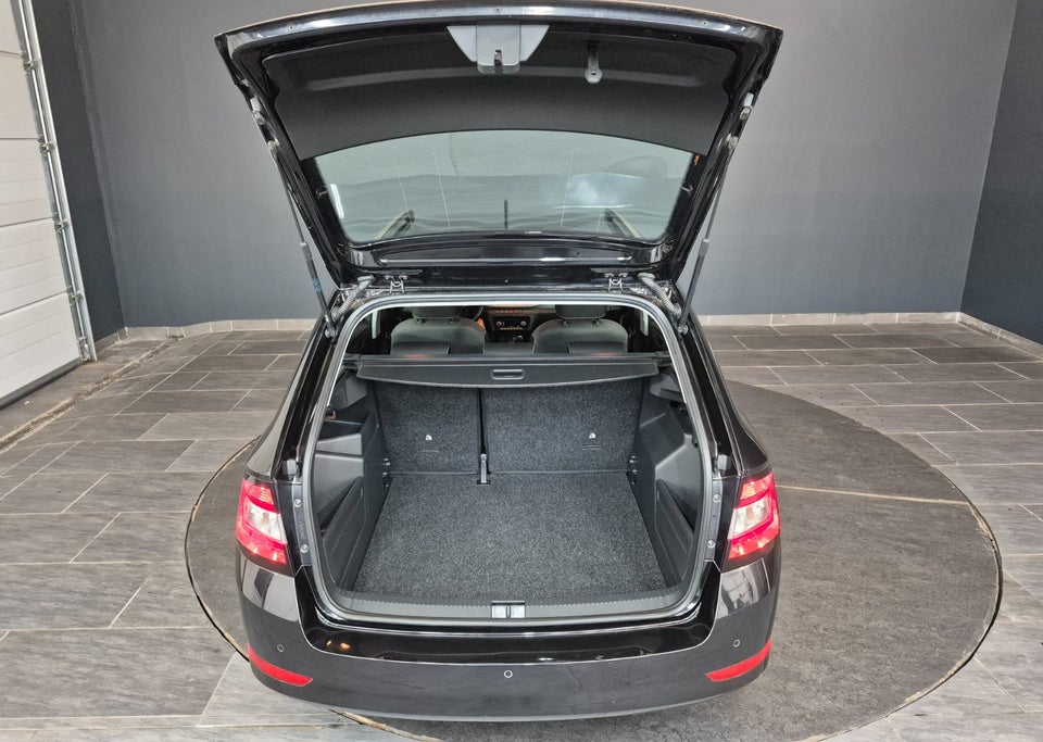 Skoda Fabia 1,0 TSi 110 Ambition Combi DSG 5d