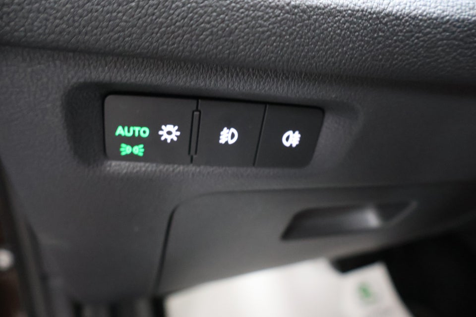 Skoda Octavia 1,0 eTSi 110 Ambition Combi DSG 5d