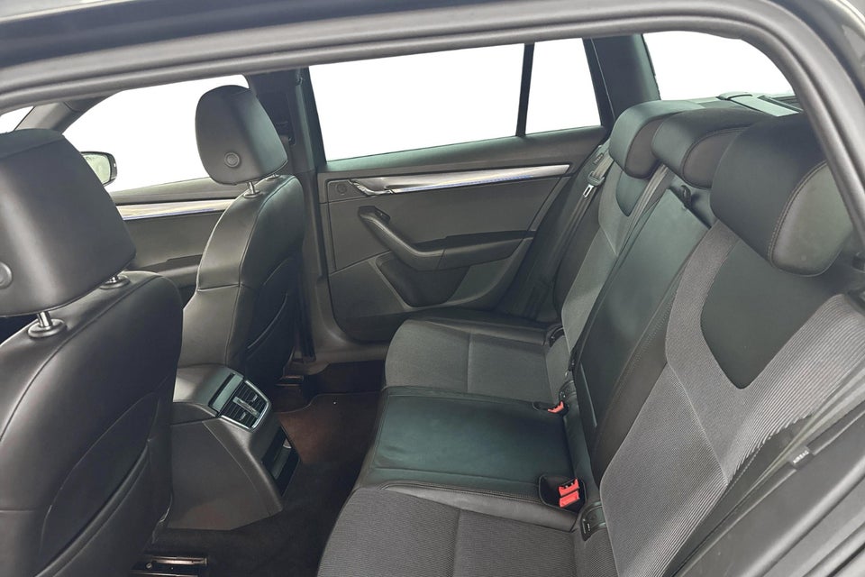 Skoda Octavia 2,0 TDi 150 Business Line+ Combi DSG 5d