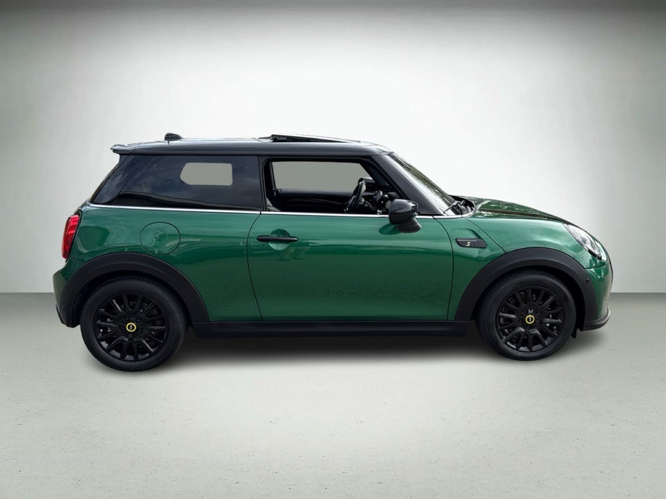 MINI Cooper SE Classic Trim 3d