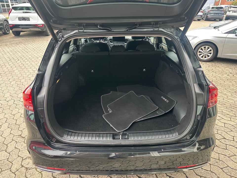 Kia Ceed 1,6 PHEV Prestige SW DCT 5d