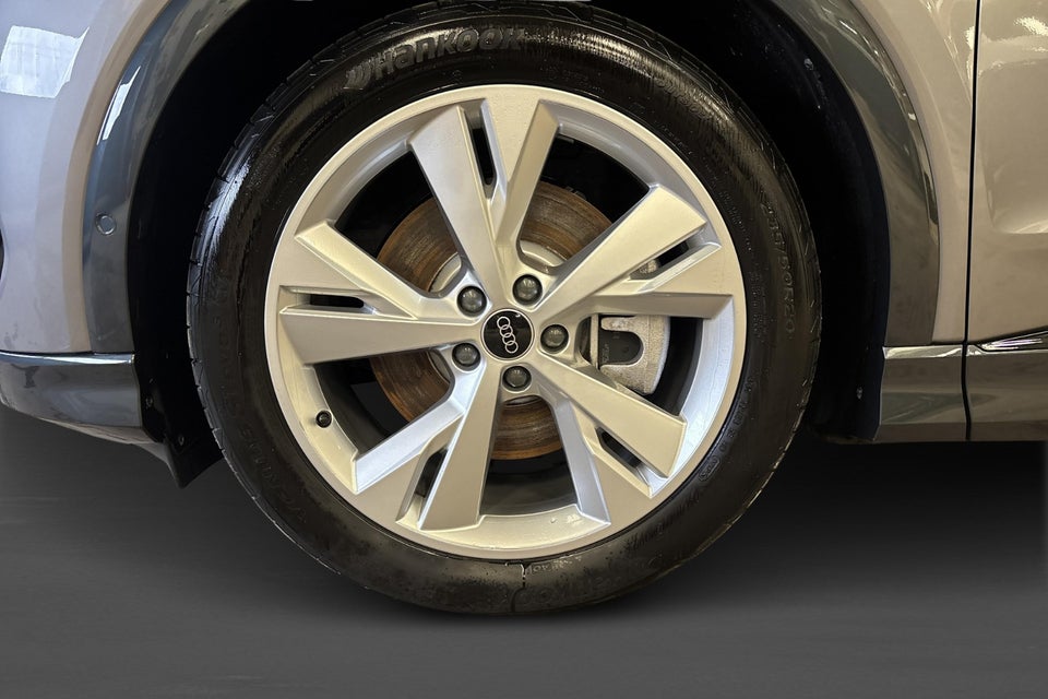 Audi Q4 e-tron 45 Progress 5d