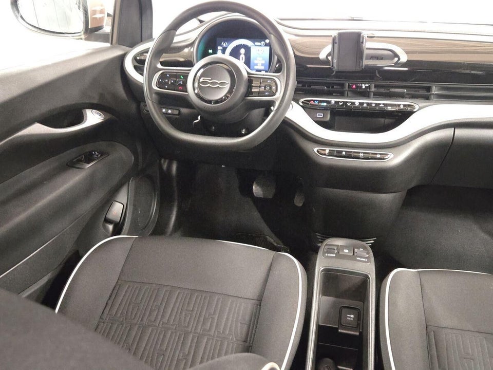 Fiat 500e 24 Action 3d