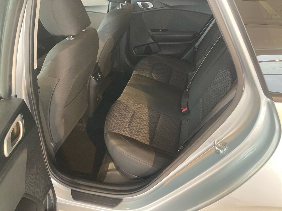 Kia Ceed 1,0 T-GDi Prestige SW 5d
