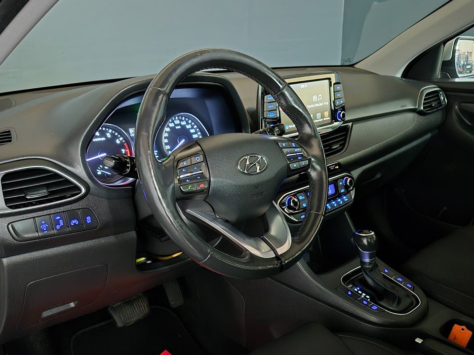 Hyundai i30 1,4 T-GDi Premium stc. DCT 5d