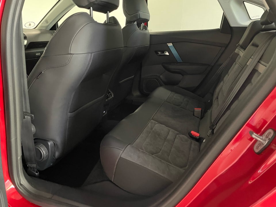 Citroën ë-C4 X 50 Concorde 4d