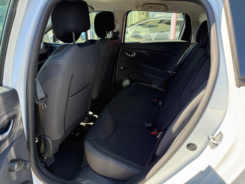 Renault Clio IV 1,5 dCi 90 Limited Sport Tourer 5d