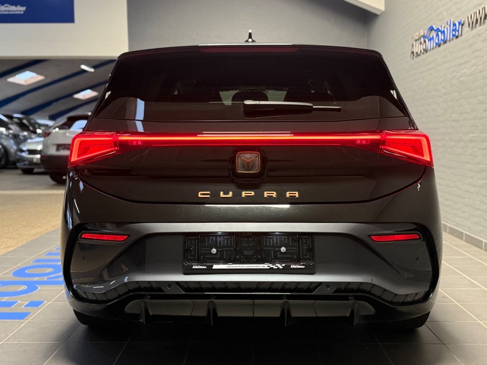 Cupra Born 77 e-Boost Business Edition+ 5d