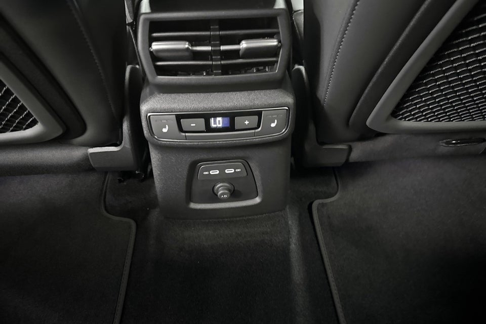 Audi Q4 e-tron performance 5d