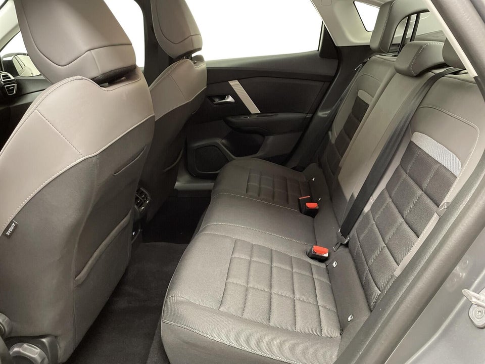 Citroën ë-C4 X 54 Plus 4d