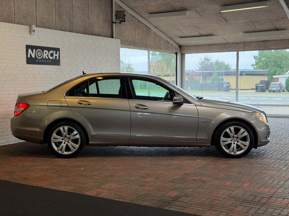 Mercedes C200 2,2 CDi Classic 4d