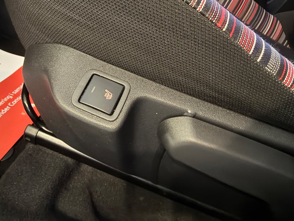 Citroën C1 1,0 VTi Attaque 5d