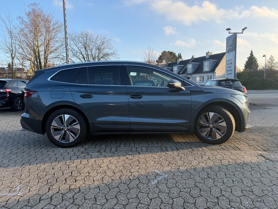 Skoda Enyaq 60 iV Loft 5d