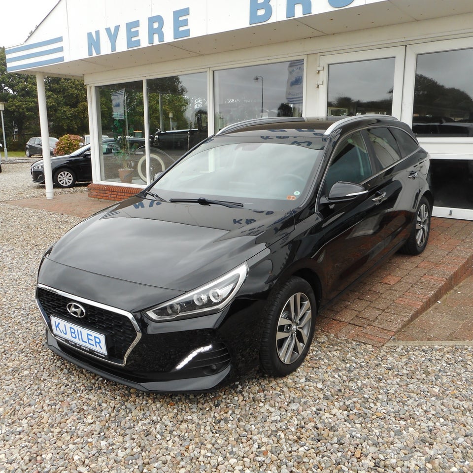 Hyundai i30 1,6 CRDi 136 Premium stc. DCT 5d