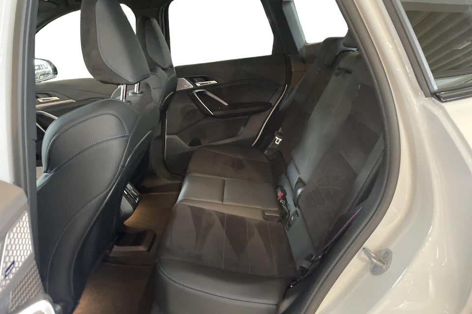 BMW iX1 eDrive20 M-Sport Pro 5d