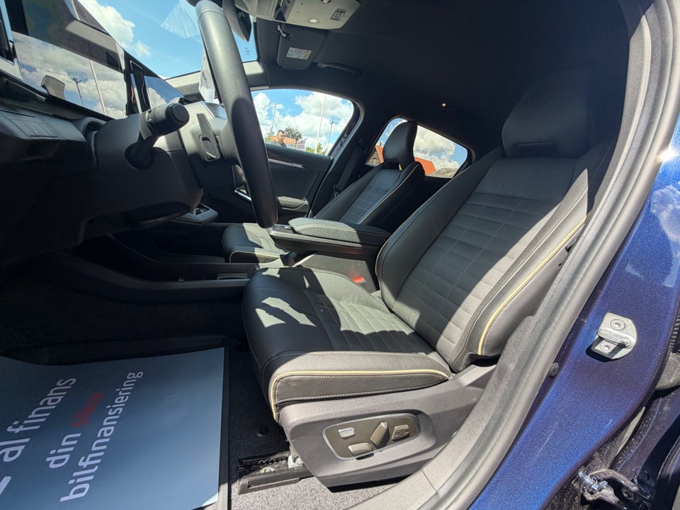 Renault Megane E-Tech 60 Iconic 5d