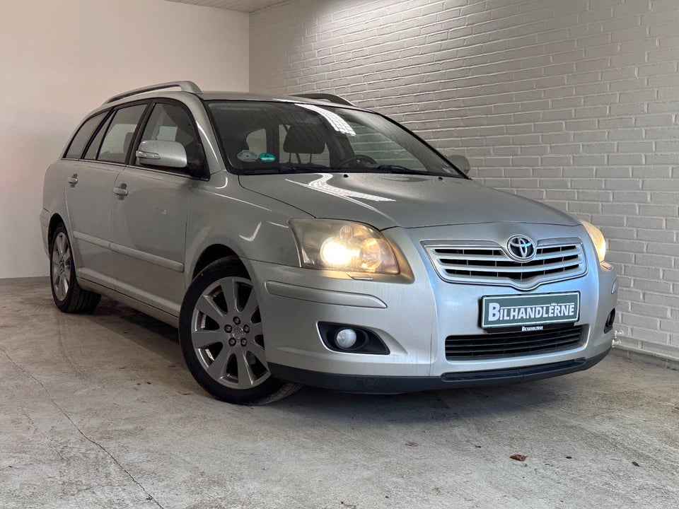 Toyota Avensis 2,0 D-4D Executive stc. 5d