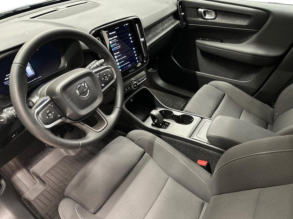 Volvo EX40 Extended Range Plus 5d