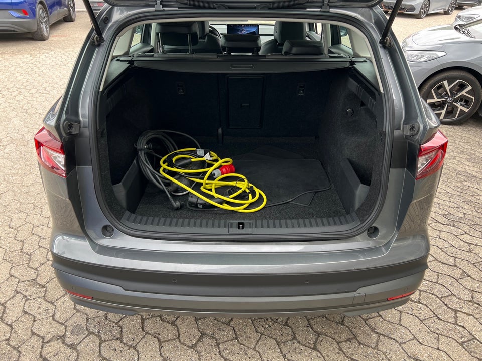 Skoda Enyaq 60 iV Loft 5d