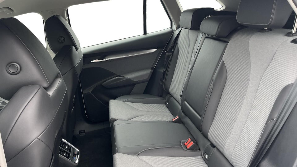 Skoda Enyaq 50 iV 5d