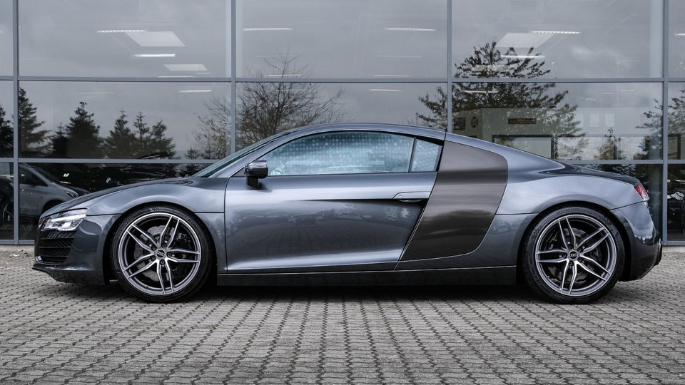 Audi R8 4,2 FSi Coupé quattro S-tr. 2d