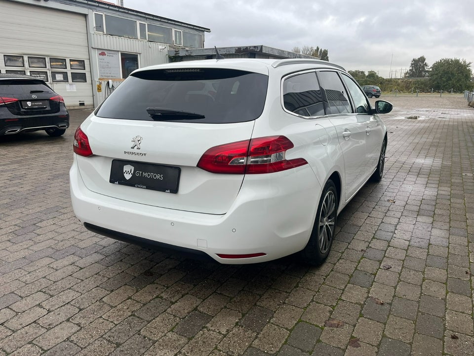 Peugeot 308 1,2 e-THP 130 Allure SW EAT6 5d