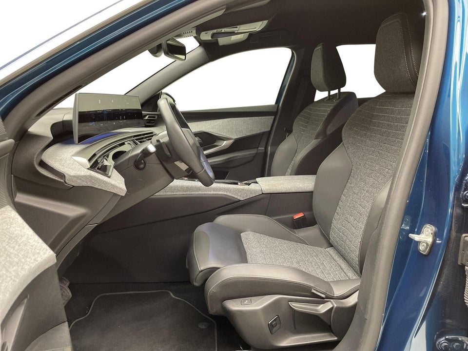 Peugeot e-5008 77 Allure 7prs 5d