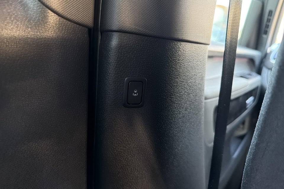 VW ID.Buzz 86 Life 7prs LWB 5d