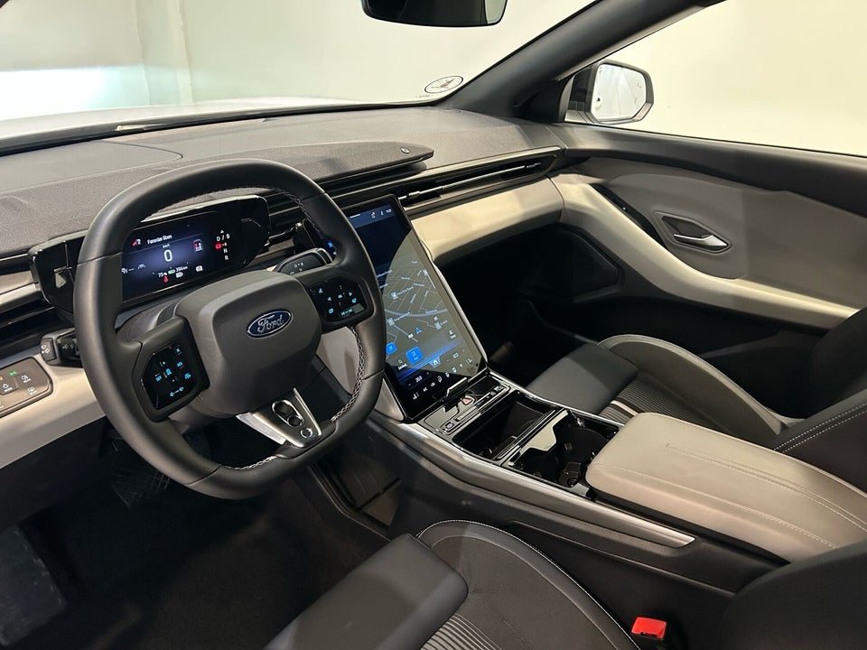 Ford Capri 77 Select Extended Range 5d