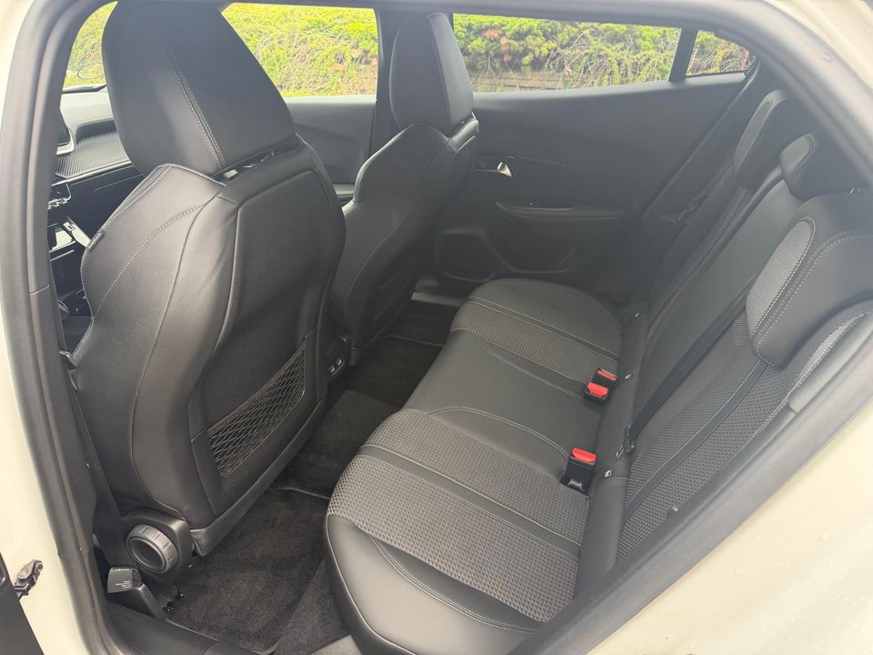 Peugeot 2008 1,2 PureTech 130 GT Line EAT8 5d
