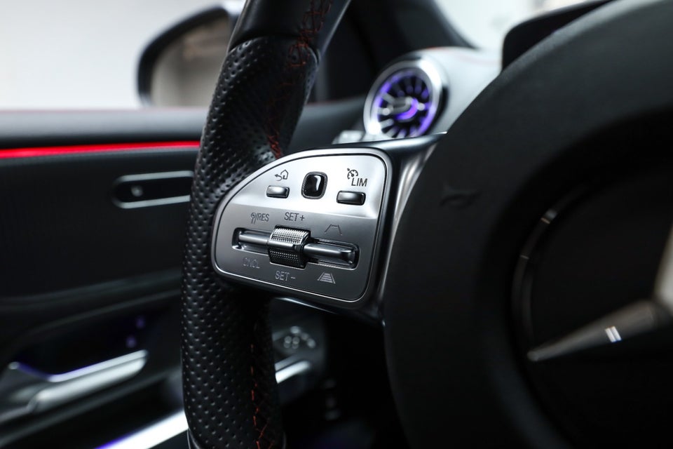 Mercedes EQB350 AMG Line 4Matic 7prs 5d