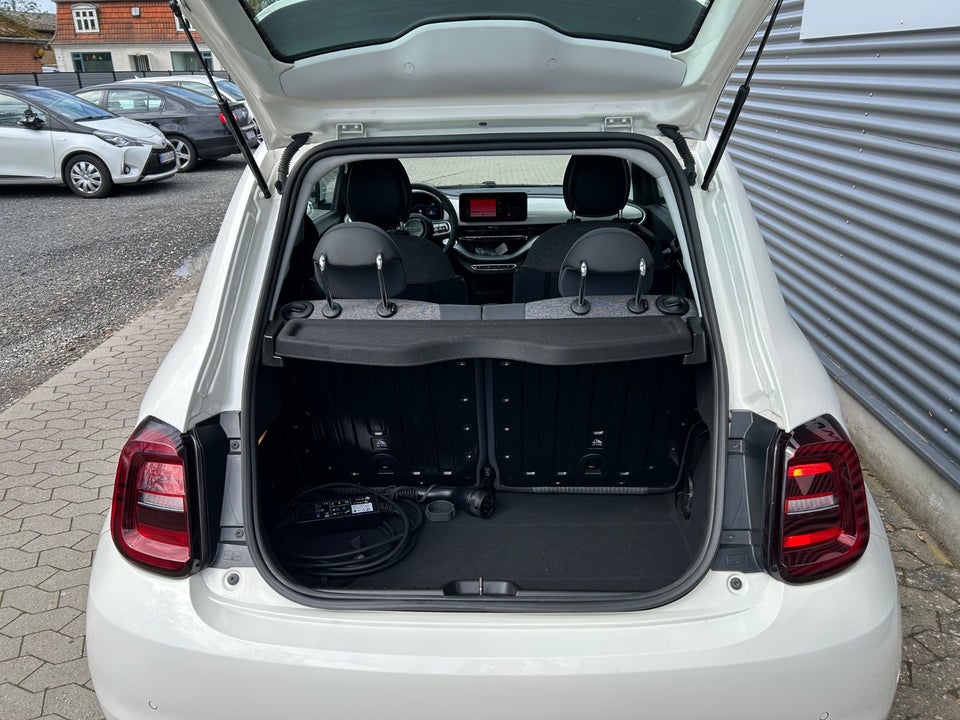 Fiat 500e 42 Icon 3d