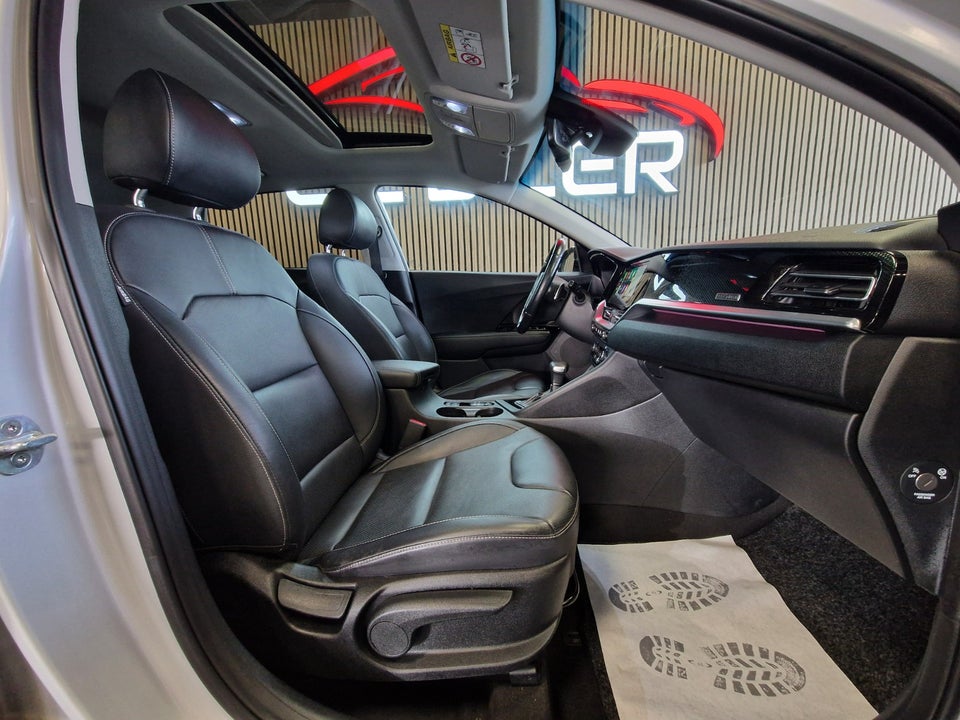 Kia Niro 1,6 PHEV Premium DCT 5d