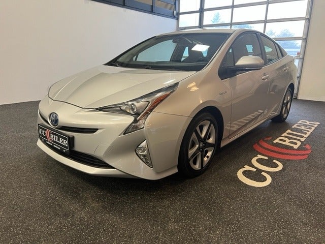 Toyota Prius 1,8 Hybrid H3 CVT 5d