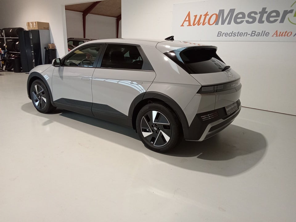 Hyundai Ioniq 5 63 Essential 5d