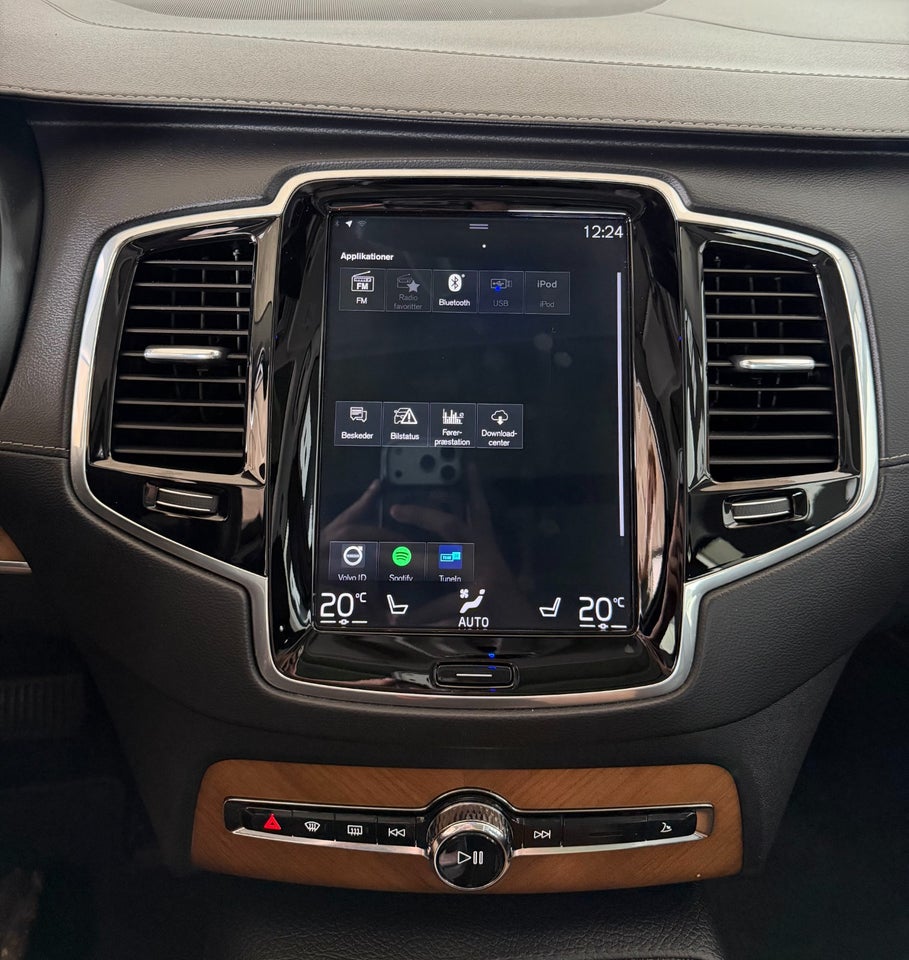 Volvo XC90 2,0 T8 407 Inscription aut. AWD 5d