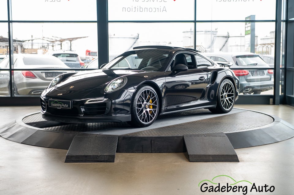 Porsche 911 Turbo S 3,8 Coupé PDK 2d