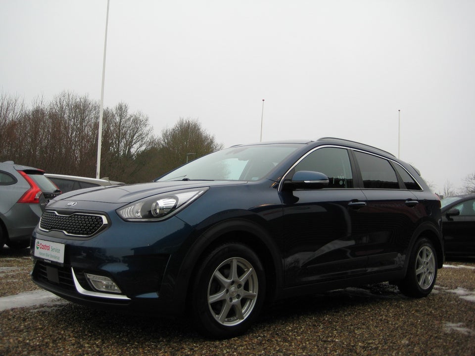 Kia Niro 1,6 HEV Attraction DCT Van 5d