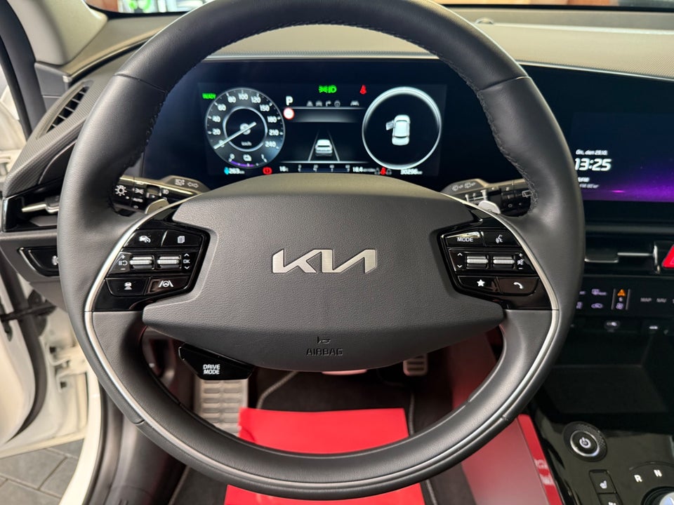 Kia Niro 64 EV Upgrade 5d
