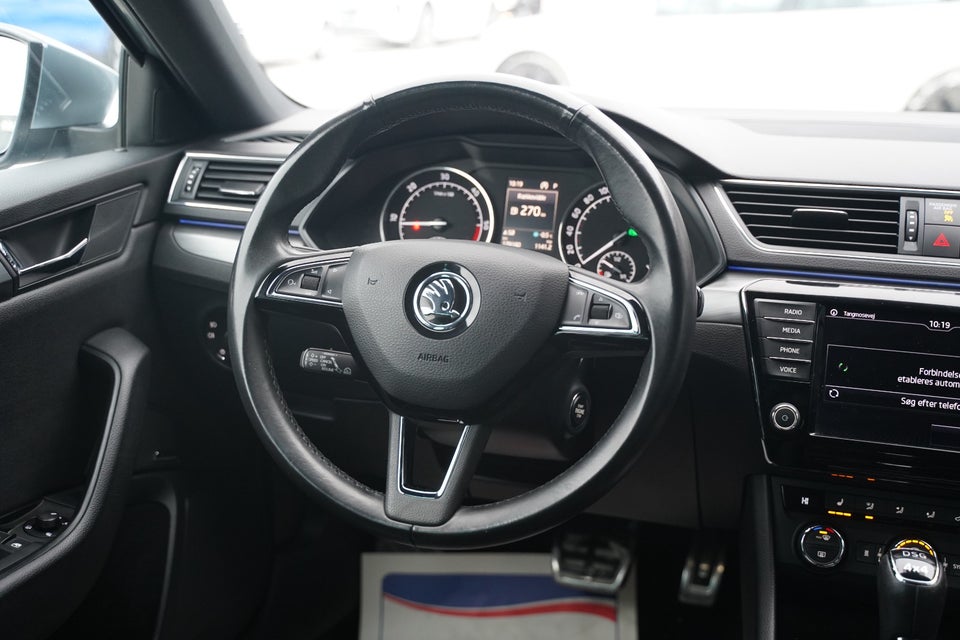 Skoda Superb 2,0 TDi 190 Style Combi DSG 4x4 5d