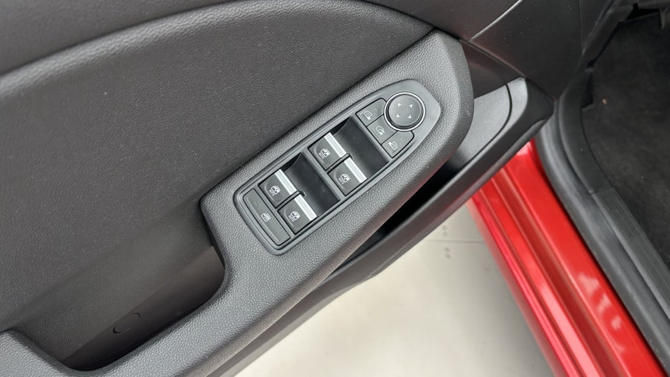 Renault Clio V 1,0 TCe 100 Intens 5d