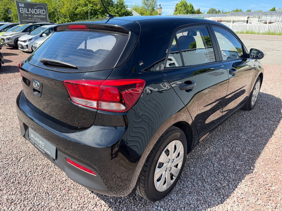 Kia Rio 1,2 CVVT Base 5d
