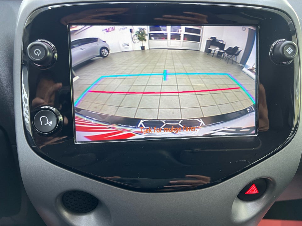 Toyota Aygo 1,0 VVT-i x-press 5d