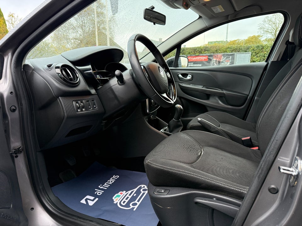 Renault Clio IV 0,9 TCe 90 Expression 5d