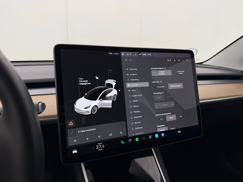 Tesla Model 3 Long Range AWD 4d