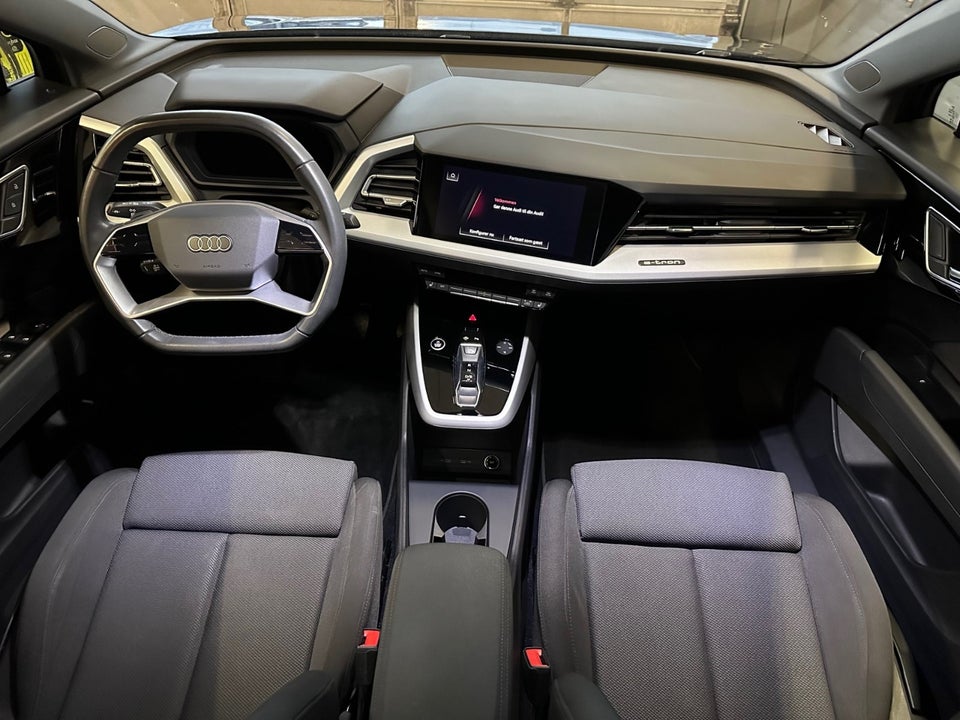 Audi Q4 e-tron 40 Advanced 5d