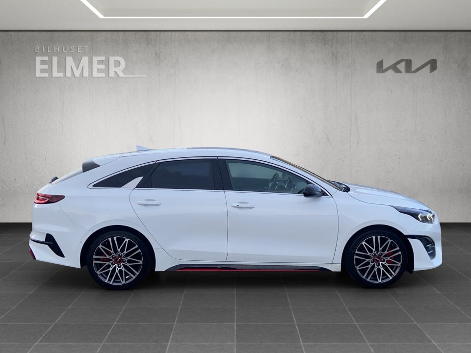 Kia ProCeed 1,6 T-GDi GT DCT 5d