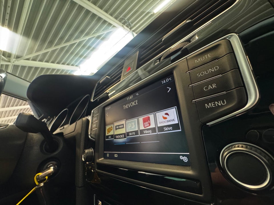 VW Golf VII 1,4 TSi 150 R-line Variant DSG BMT 5d